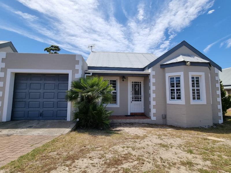 To Let 2 Bedroom Property for Rent in Oakglen Western Cape